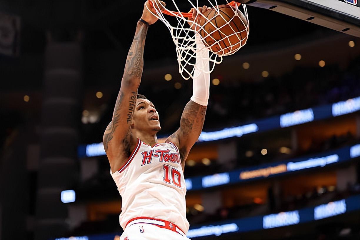 星空体育首页-算是打出了攻守兼备的表现，但是火箭锋线新星还得保持稳定性才行