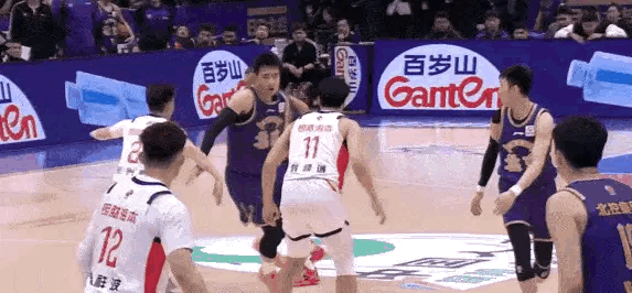 星空体育APP-13+10+6！徐昕炸了！可惜反绝杀…